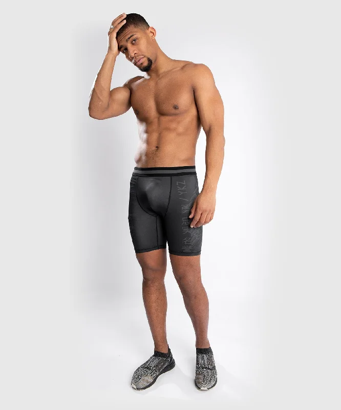 Venum YKZ21 Vale Tudo Shorts – Black/Black